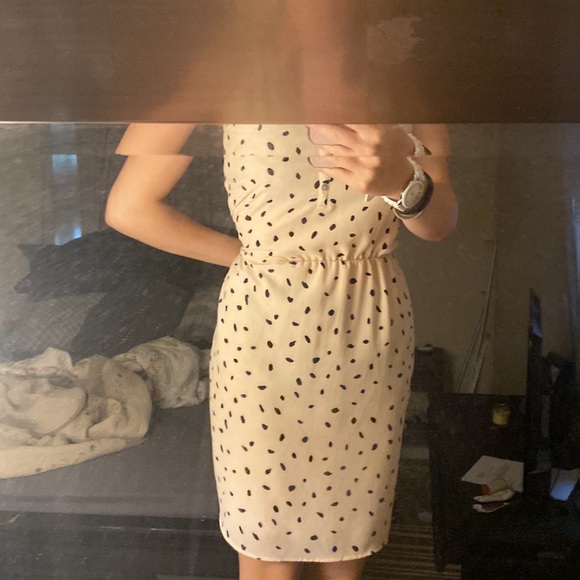 Dress - Picture 8 of 8